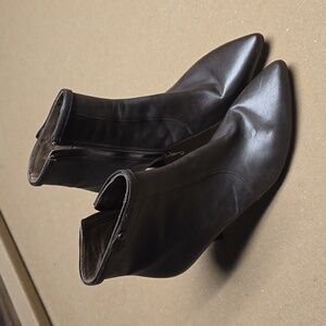 Via Spiga brown heeled ankle boots size 10